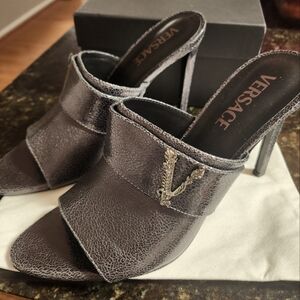 NWTB Versace Virtus Mules